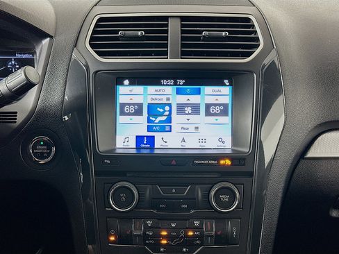 Used 2017 Ford Explorer XLT w/ Equipment Group 202A image 24