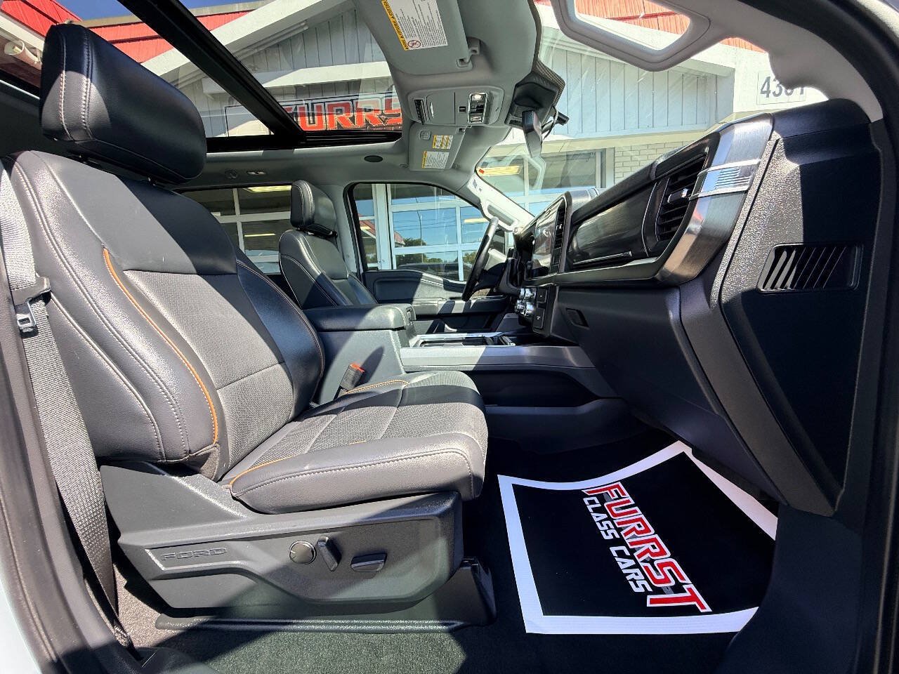 Used 2025 Ford F350 Lariat w/ Lariat Ultimate Package AWD/4WD image 44