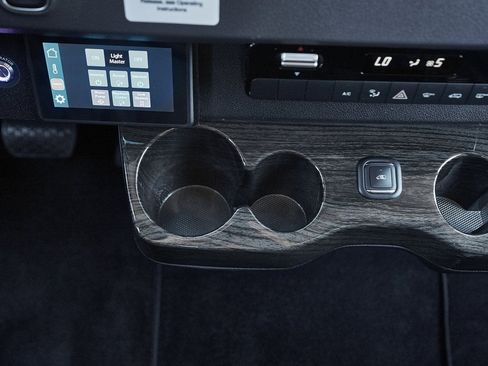 Used 2024 Mercedes-Benz Sprinter 3500 w/ Parking Package image 57