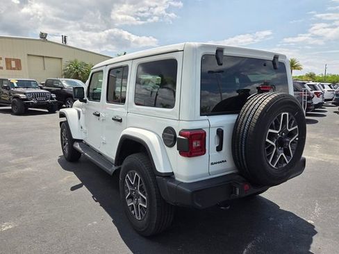 New 2026 Jeep Wrangler Sahara AWD/4WD image 8