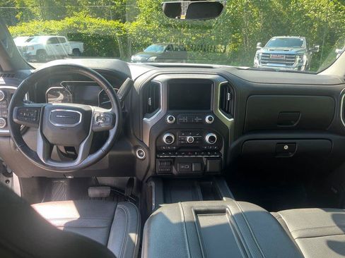 Used 2021 GMC Sierra 1500 Denali w/ Denali Ultimate Package AWD/4WD image 17