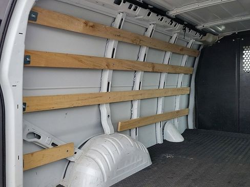 Used 2024 GMC Savana 2500 Work Van w/ Driver Convenience Package image 9