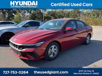 Used 2025 Hyundai Elantra SE