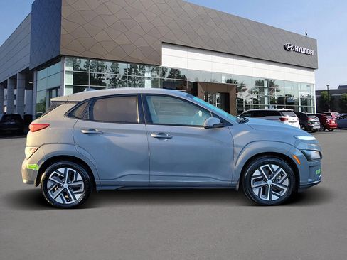 Certified 2023 Hyundai Kona SE image 4