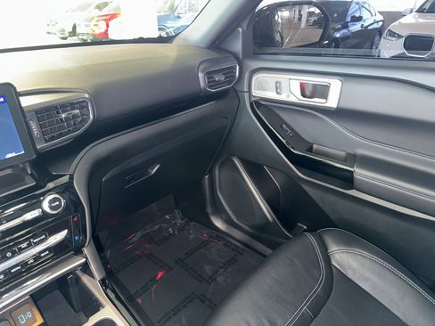 Used 2024 Ford Explorer ST w/ Equipment Group 401A image 31