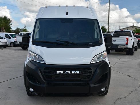 Used 2023 RAM ProMaster 2500 w/ Driver Convenience Group FWD image 2