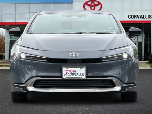 New 2026 Toyota Prius Plug-In Hybrid FWD image 3