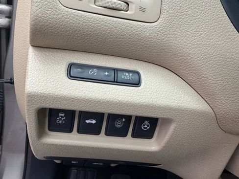 Used 2015 Nissan Altima 2.5 SL w/ Technology Package FWD image 13