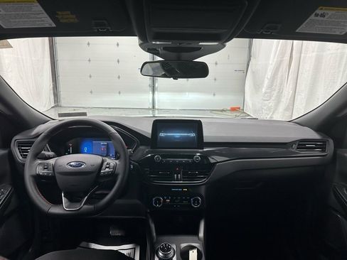 Used 2025 Ford Escape ST-Line image 36