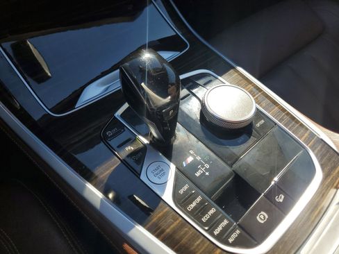 Used 2020 BMW X5 M50i w/ Premium Package image 30