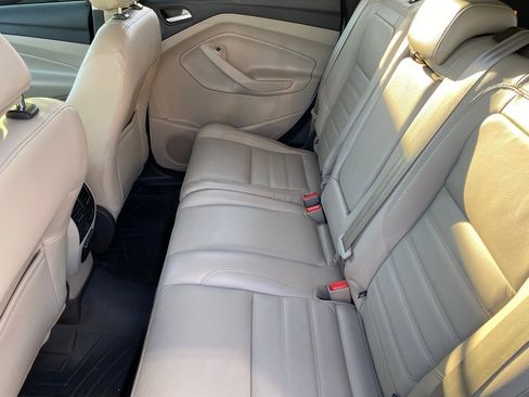 Used 2018 Ford Escape Titanium w/ Ford Safe & Smart Package image 7