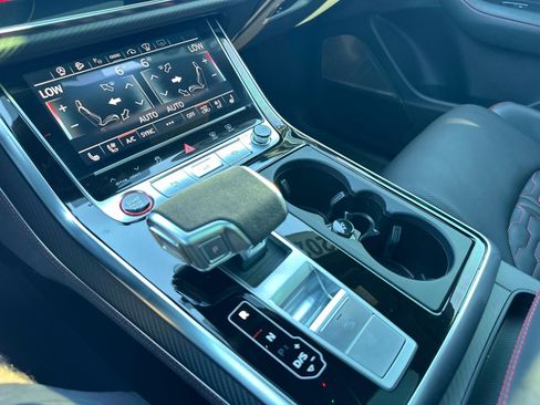 Used 2024 Audi RS Q8 image 28