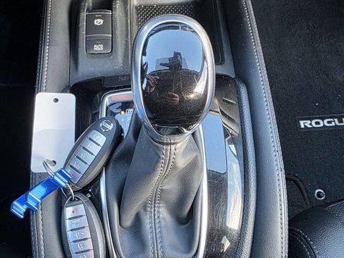 Used 2019 Nissan Rogue SL image 20