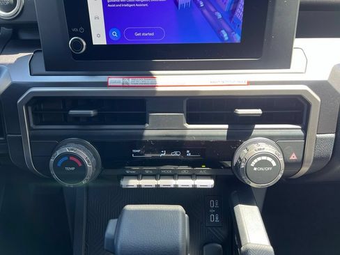 New 2026 Toyota 4Runner SR5 AWD/4WD image 21