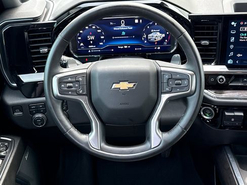 Used 2023 Chevrolet Silverado 1500 LTZ AWD/4WD image 18