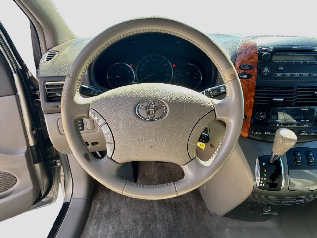 Used 2008 Toyota Sienna XLE w/ Towing Prep Pkg FWD image 40