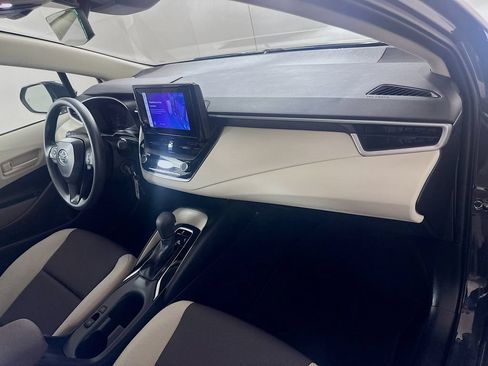 Used 2026 Toyota Corolla LE FWD image 28