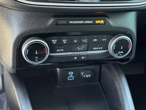 Certified 2022 Ford Escape SE image 16