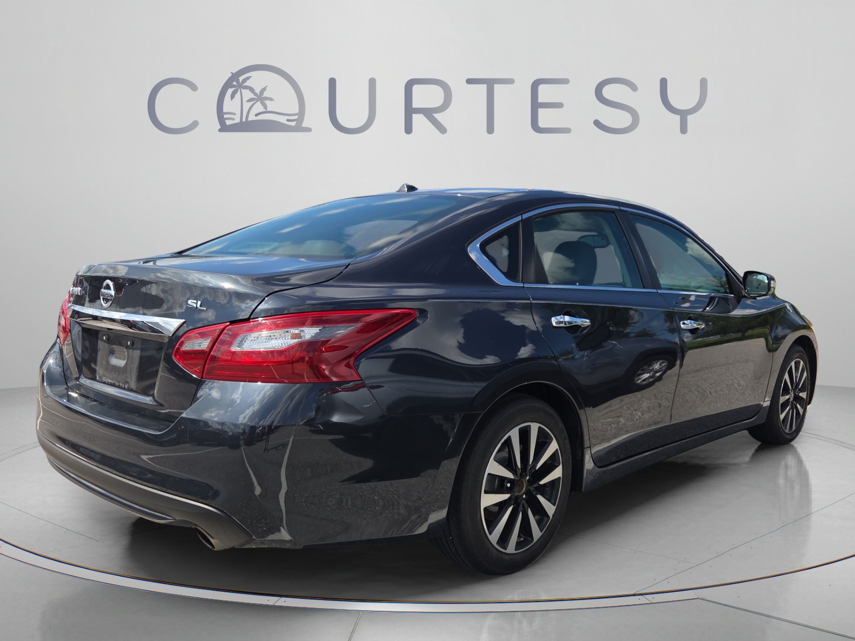 Used 2018 Nissan Altima 2.5 SL FWD image 3