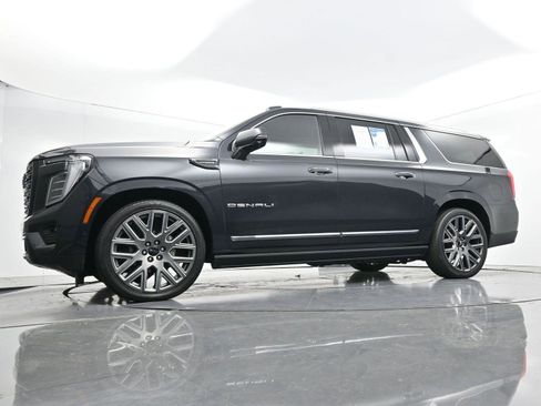 Used 2025 GMC Yukon XL Denali Ultimate w/ LPO, Floor Liner Package image 54