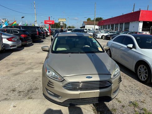 Used 2018 Ford Focus Titanium FWD image 1