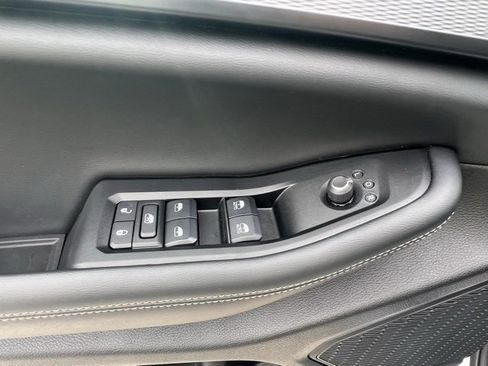 Used 2024 Jeep Grand Cherokee L Altitude image 10