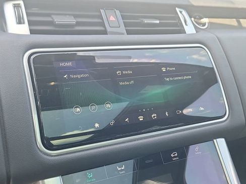 Used 2020 Land Rover Range Rover Sport HSE image 13