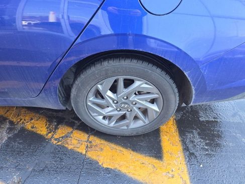 Used 2024 Hyundai Elantra SEL image 10