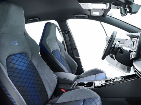 New 2026 Volkswagen Golf w/ Euro Style Package image 35