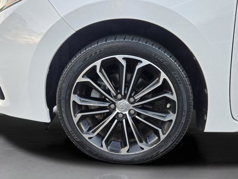 Used 2016 Toyota Corolla S image 11