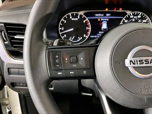 Used 2021 Nissan Rogue SV FWD image 10
