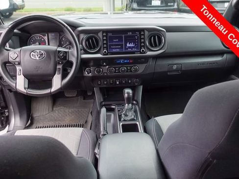 Certified 2021 Toyota Tacoma TRD Off-Road w/ Technology Package AWD/4WD image 4