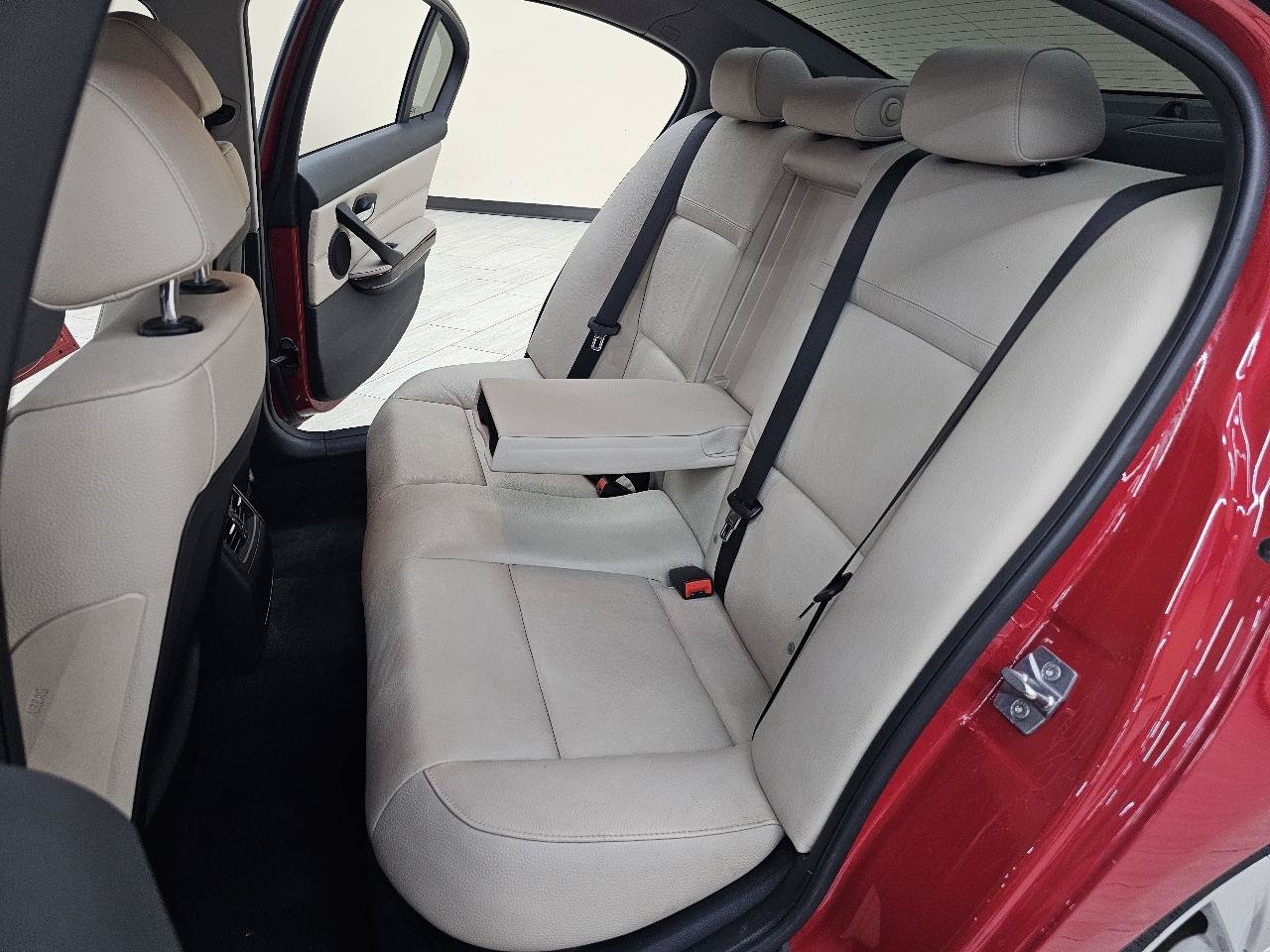 Used 2011 BMW 335i Sedan RWD image 24