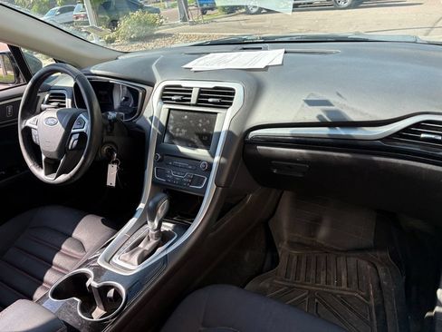 Used 2016 Ford Fusion SE w/ Equipment Group 201A FWD image 29