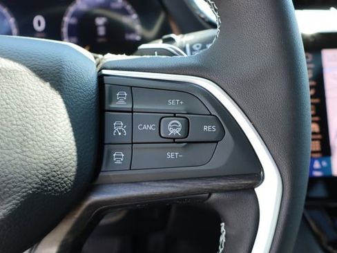 New 2026 Jeep Grand Cherokee L Limited AWD/4WD image 15