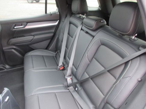 New 2026 GMC Terrain Elevation AWD/4WD image 12