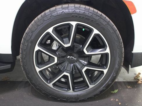 Used 2021 Chevrolet Tahoe RST w/ Luxury Package image 32