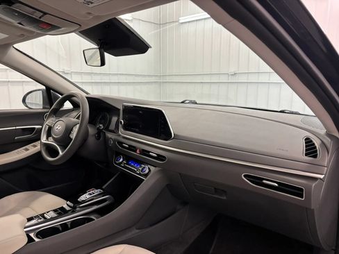 Used 2023 Hyundai Sonata SEL w/ Preferred Accessory Package FWD image 34