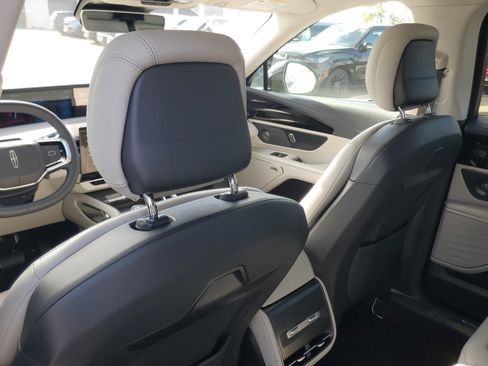 New 2026 Lincoln Nautilus Premier w/ Equipment Group 102A image 28