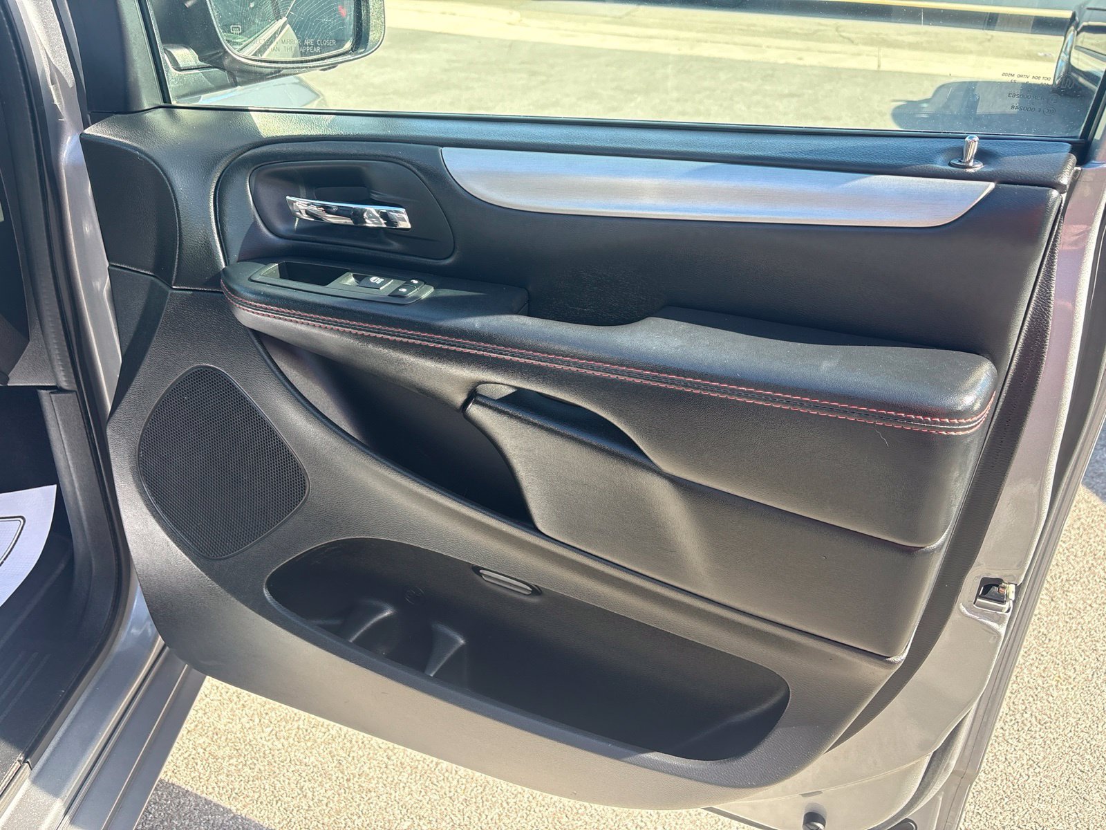 Used 2019 Dodge Grand Caravan GT FWD image 22
