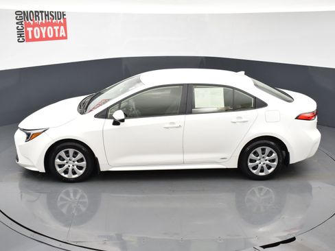 Used 2024 Toyota Corolla LE image 17