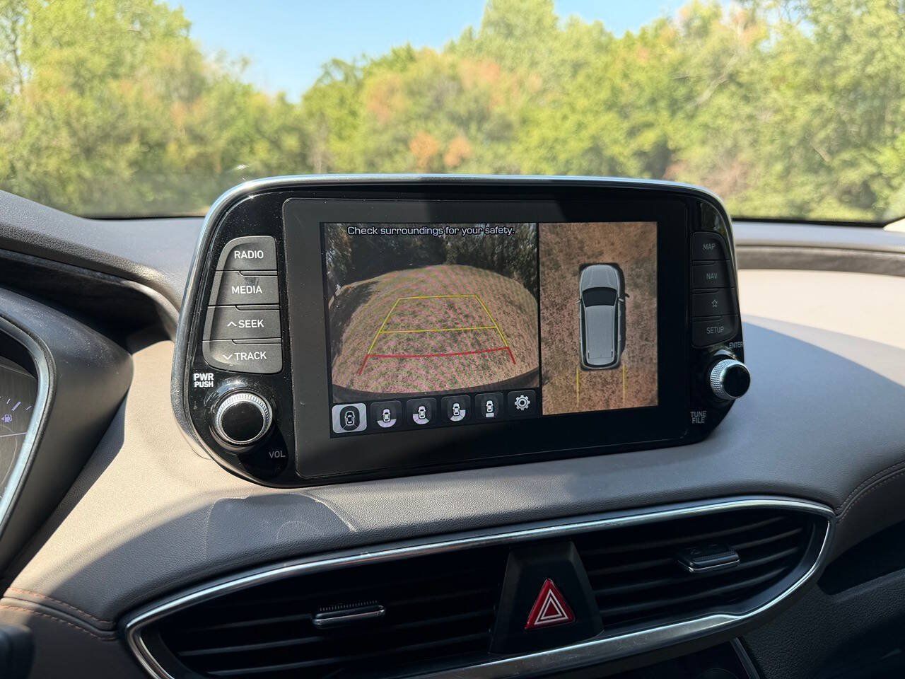 Used 2020 Hyundai Santa Fe Limited FWD image 24