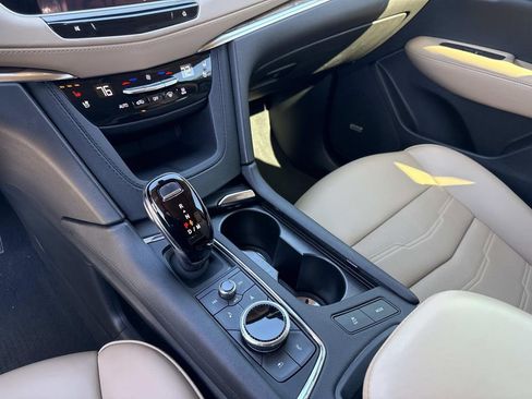 Certified 2023 Cadillac XT5 Premium Luxury w/ Platinum Package image 24