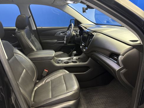 Used 2020 Chevrolet Traverse Premier w/ Redline Edition FWD image 24