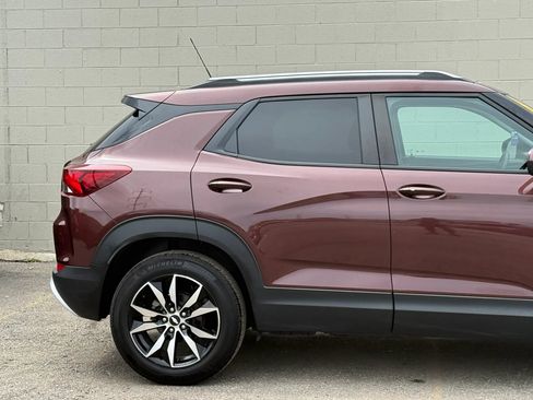Used 2022 Chevrolet TrailBlazer LT FWD image 12