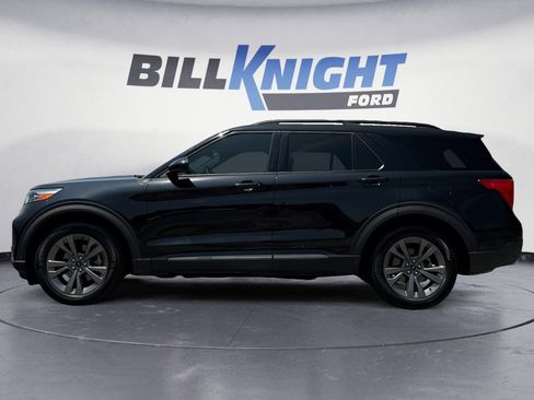 Certified 2024 Ford Explorer XLT w/ Equipment Group 202A RWD image 2