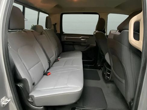 Used 2019 RAM 1500 Big Horn RWD image 13