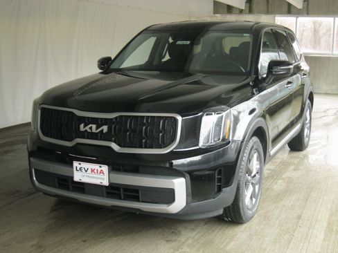 Certified 2023 Kia Telluride LX image 21