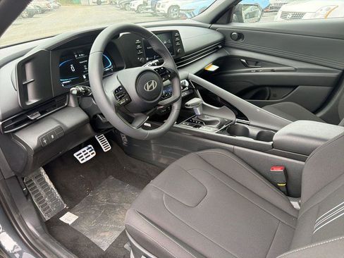 New 2026 Hyundai Elantra SEL Sport FWD image 10