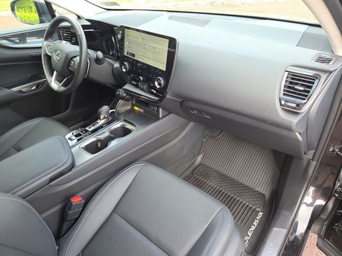 Certified 2025 Lexus NX 350 AWD w/ Accessory Package (2T) image 18